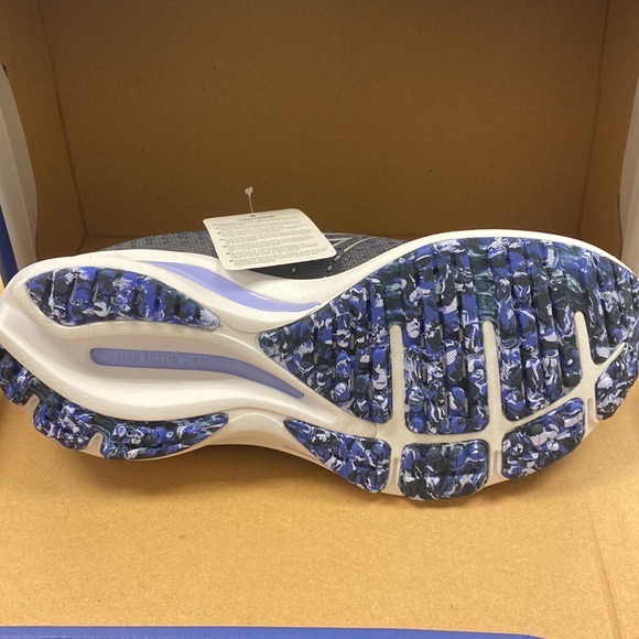 Mizuno woman’s Wave Rider 25 running shoes. Size 6 brand new in box never worn - Picture 6 of 10